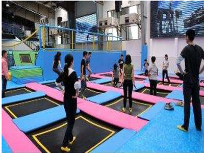 天津蹦床主題館哪個(gè)好?不同區(qū)域各有千秋